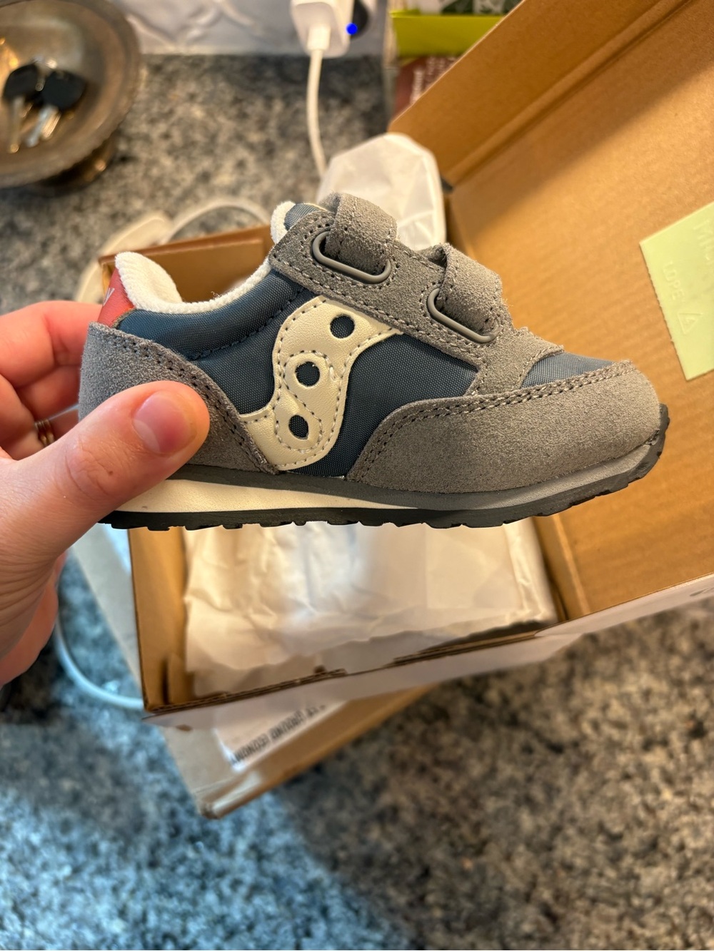 Saucony Kids Grey Navy Hook-and-Loop Sneaker with White Accent